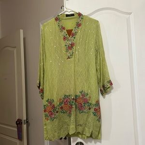 BRAND NEW** 3 PIECE: KURTA, SHALWAR & DUPATA